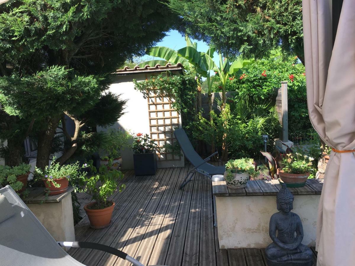 Soleil Lotus Daire Saint-Hilaire-de-Brethmas Dış mekan fotoğraf