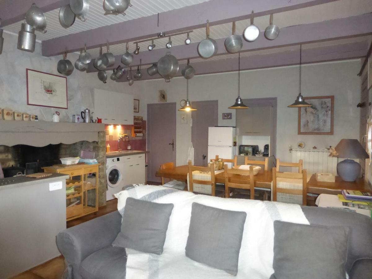 Soleil Lotus Daire Saint-Hilaire-de-Brethmas Dış mekan fotoğraf