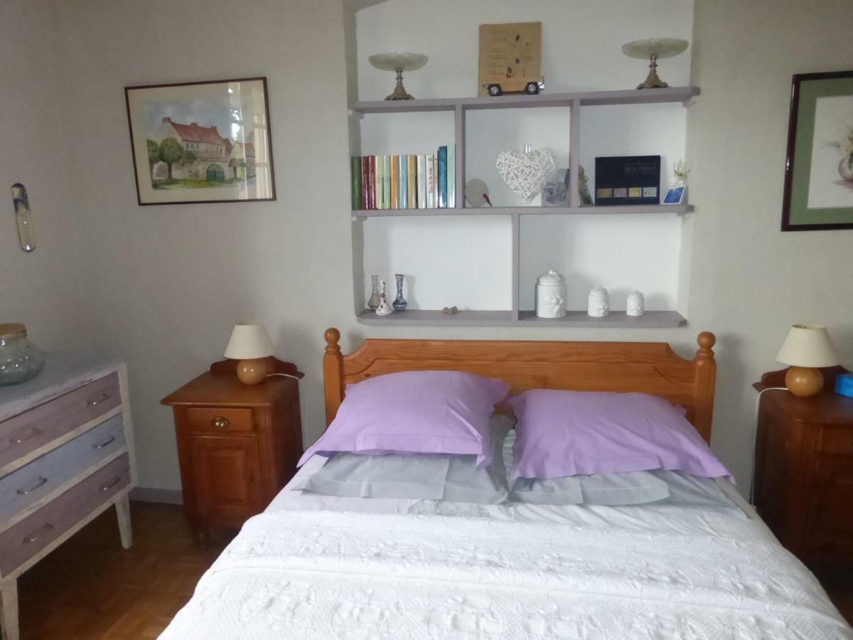 Soleil Lotus Daire Saint-Hilaire-de-Brethmas Dış mekan fotoğraf