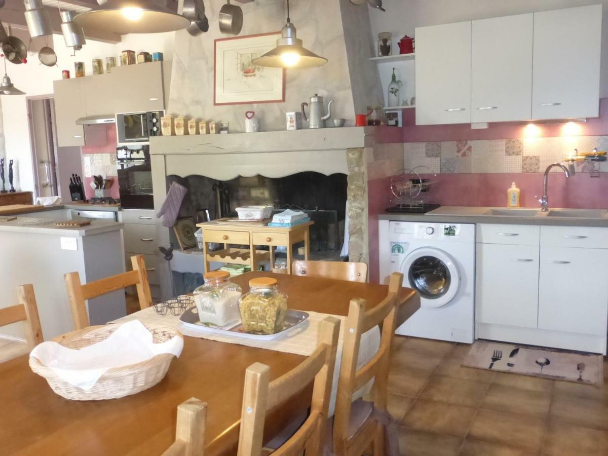 Soleil Lotus Daire Saint-Hilaire-de-Brethmas Dış mekan fotoğraf